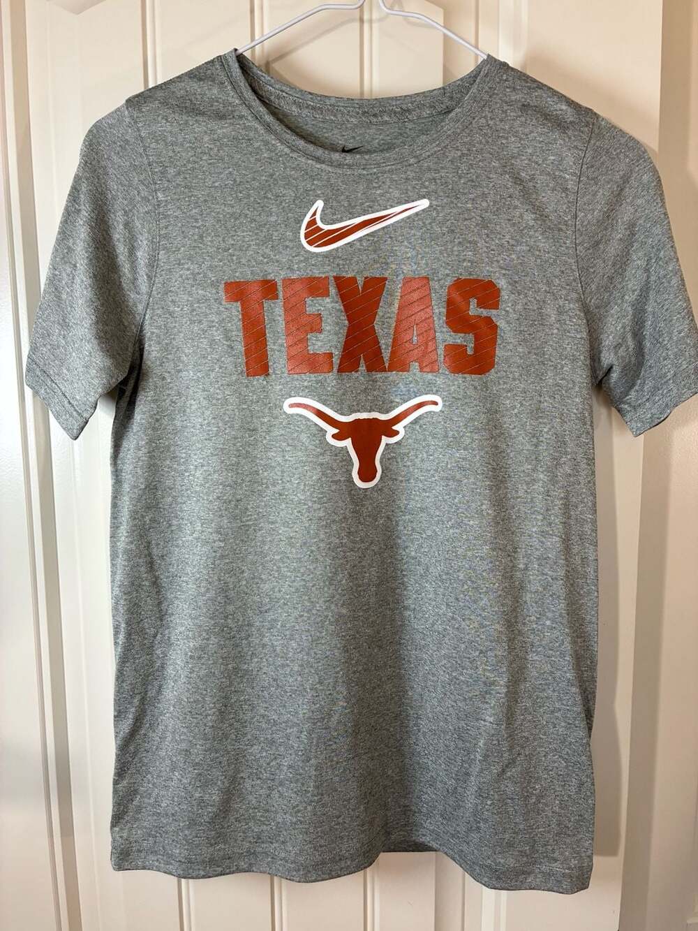 Nike Dri-FIT Texas Longhorns Graphic T-Shirt Heather Gray, Youth Large
